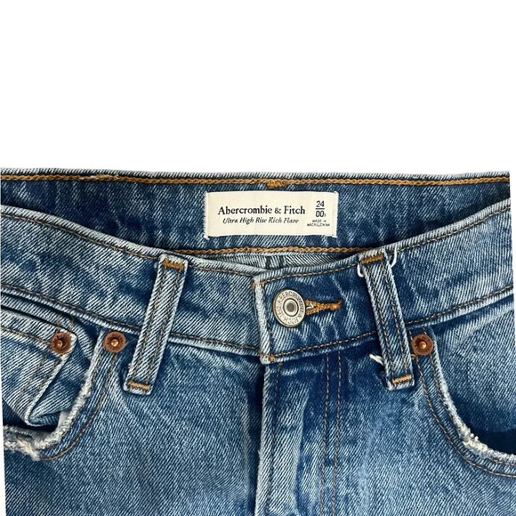 Abercrombie & Fitch Distressed Blue Wide Leg Jeans - Picture 6 of 8